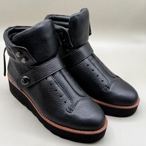 COACH Urban Hiker Boot Size 8B Women‎